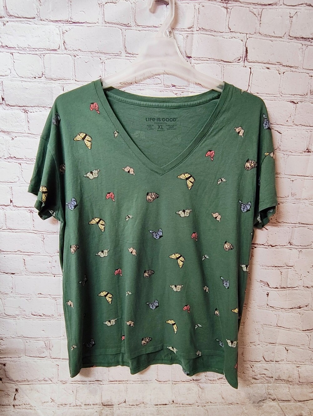 Life is Good Crusher Lite V Neck Butterfly AOP Green Shirt XL